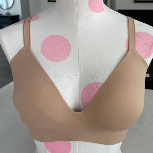 knix WingWoman Nylon Spandex Wireless Contour Bra Sz OS Nude Color NWOT - Picture 1 of 11